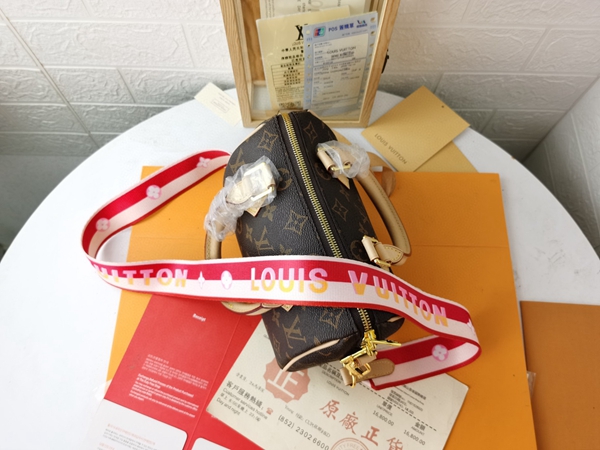 ルイヴィトンバッグ素材ディテール